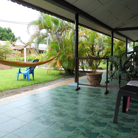 Rainbow Lodge Pantai Cenang  Extérieur photo